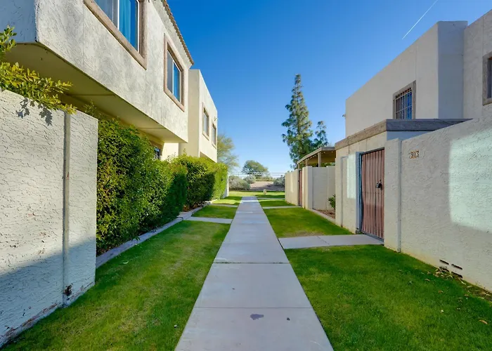 Holiday home 2 Mi To Old Town: W/ Pool Access & Patio